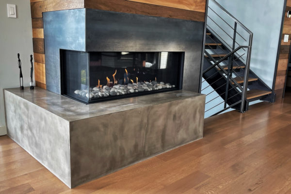 The Ortal Corner series gas fireplace offers flexibility with both left and right corner views, and a variety of sizes and styles.