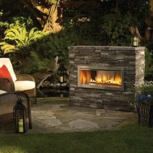 Regency Horizon HZO42 Outdoor Gas Fireplace can be installed in almost any outdoor space due to its vent-free nature and stainless steel construction.