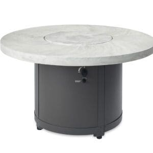 Available in rustic Marbleized Noche or White Onyx finish, the Outdoor Greatroom Beacon Gas Fire Pit Table is a stunning option to add to your garden.