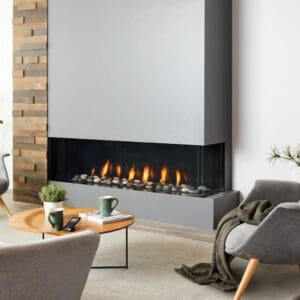 The Regency city series Chicago Corner gas fireplace offers a clean view of the flames using a double glass style, available in left and right-side options.